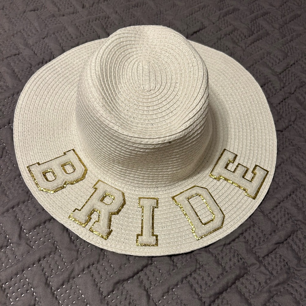 Bride Beach Hat